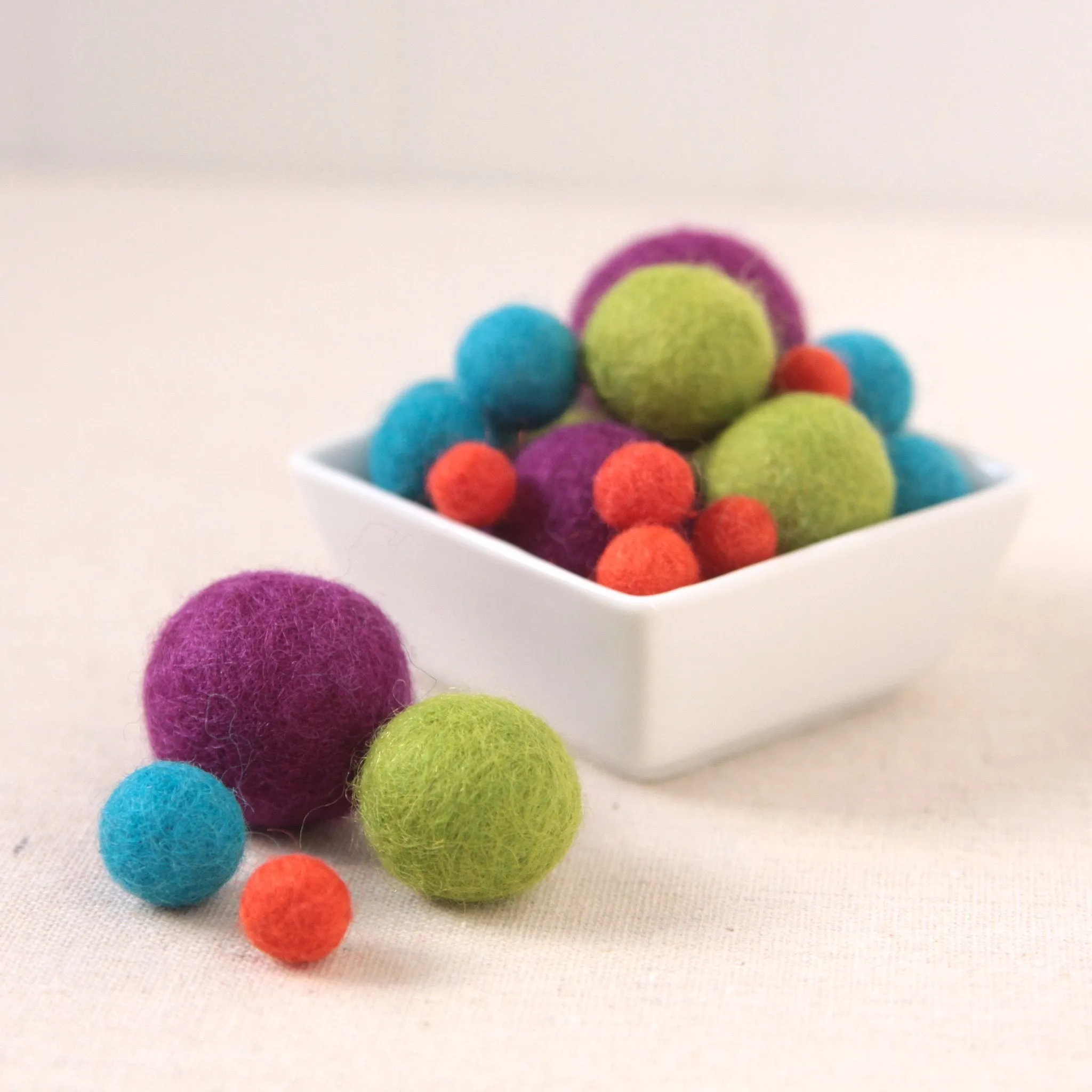 Acorn Brown Felt Balls