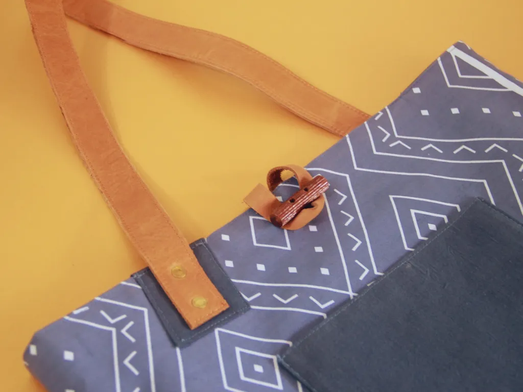 Agazo Tote Bag - Binonduk Navy