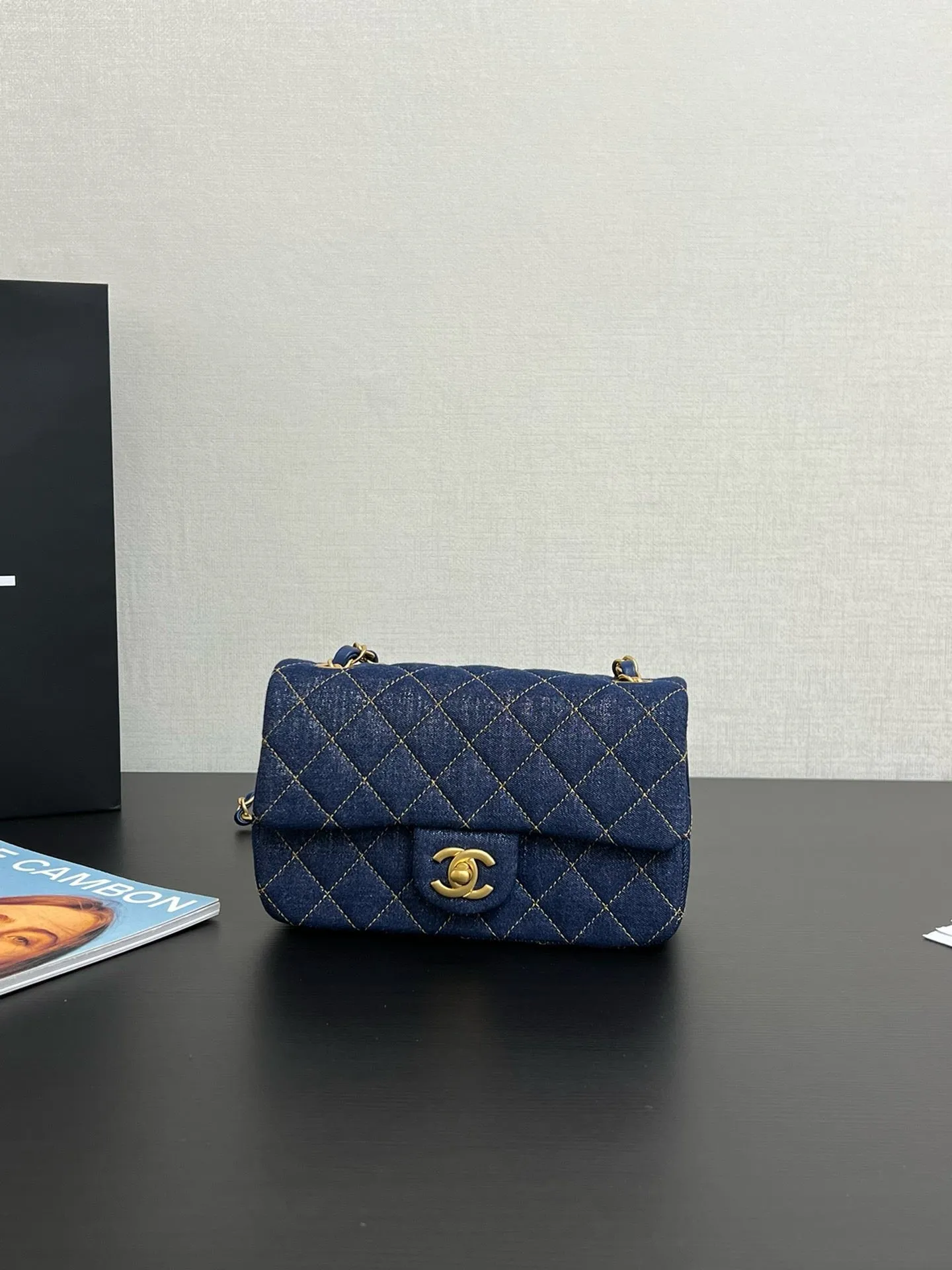 CC1050 Mini Classic Handbag / HIGHEST QUALITY VERSION / 4.7 x 7.9 x 2.4in
