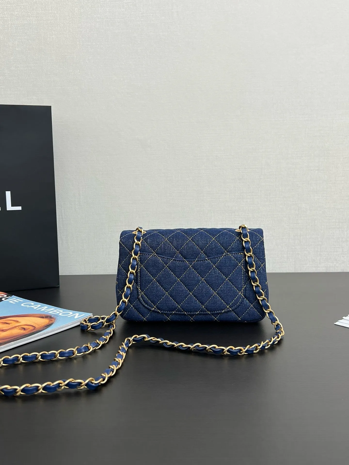 CC1050 Mini Classic Handbag / HIGHEST QUALITY VERSION / 4.7 x 7.9 x 2.4in