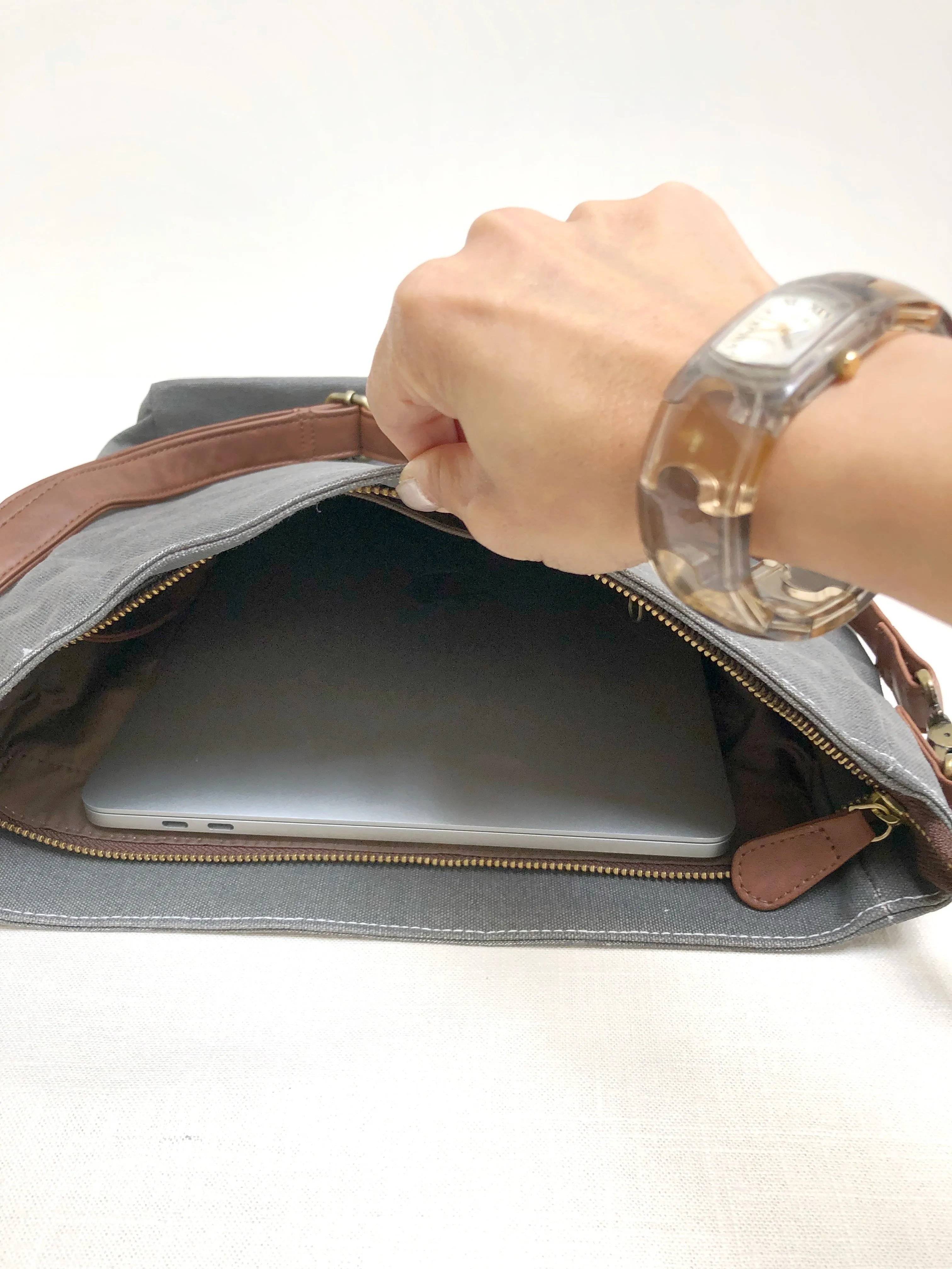 Crossbody Bag - Davenport