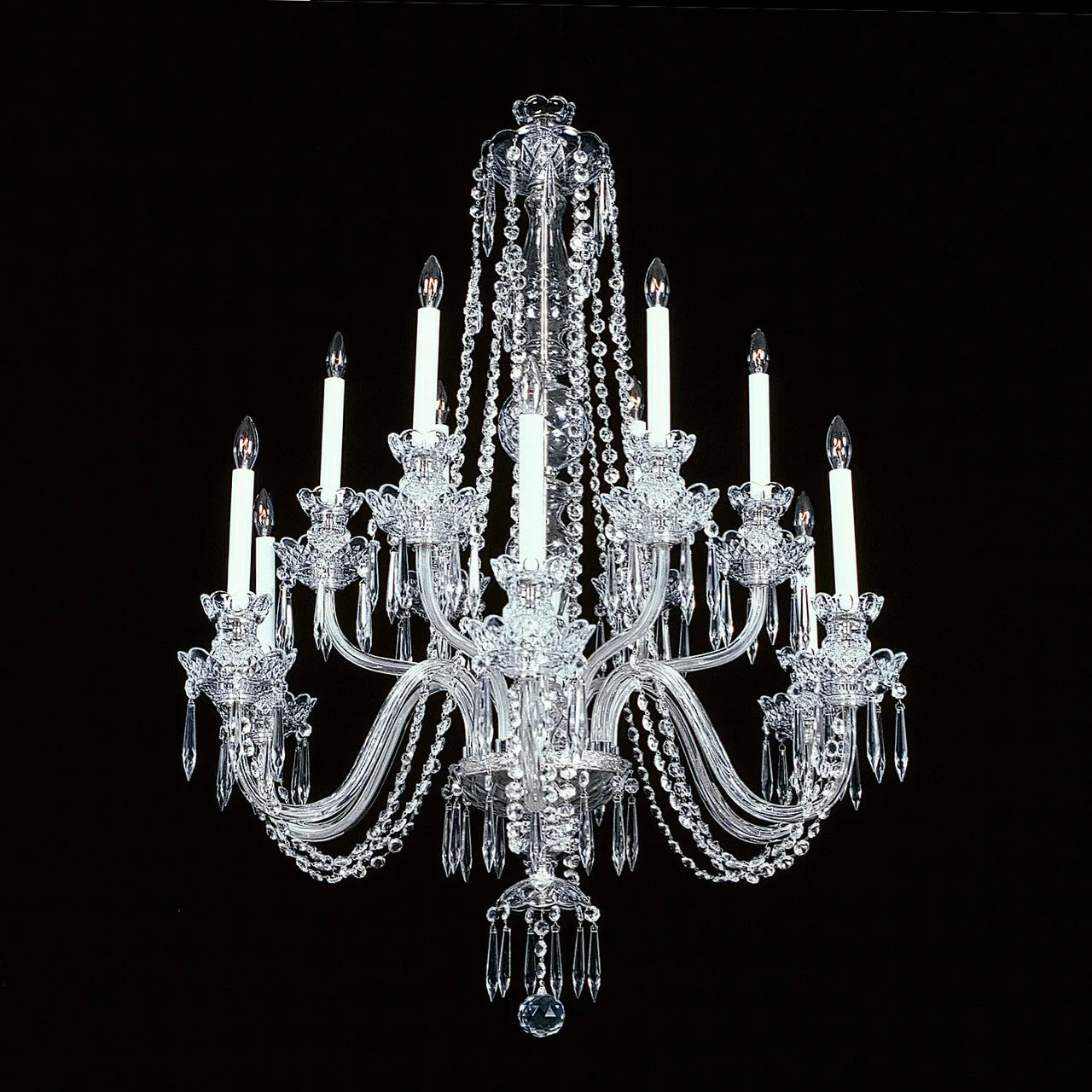 Empress - 12 Light Chandelier - 32" x 43"