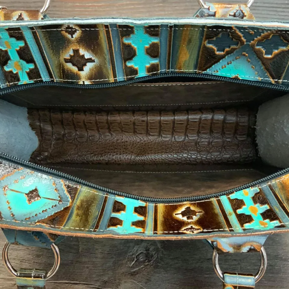 Get Outta Town Tote - #17950