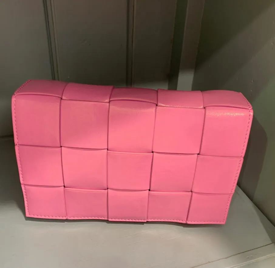 Intrecciato Weave Leather Handbag